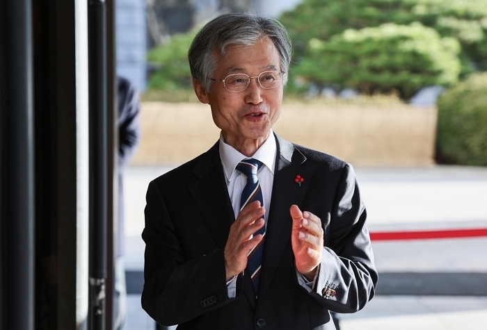 조희대, 현직 대법원장 최초 ‘입건’... 공수처 “고발 한 두 건 아냐”