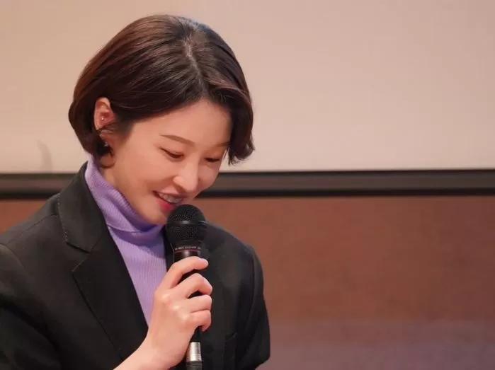 Instagram 'anngwiryeong'