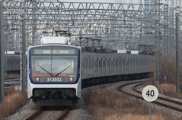 9호선 파업 극적 철회... 1~8호선 ‘12일 총파업’ 막판 협상