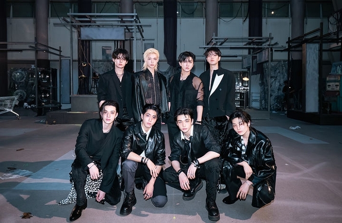 스트레이 키즈, 콜드플레이·비욘세와 나란히 2025 글로벌 투어 ‘10위’... K팝 최고 기록 다시 썼다