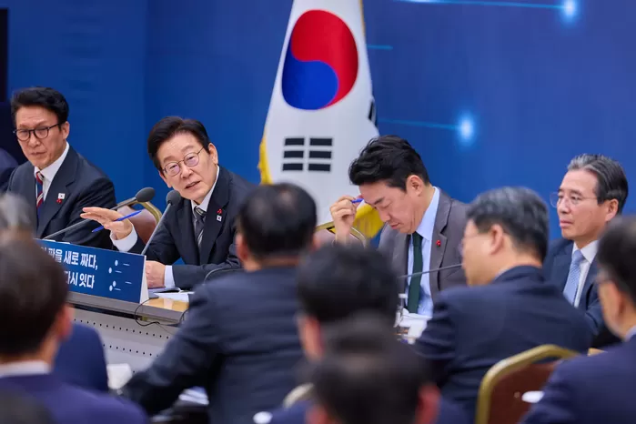 이재명 대통령이 12일 세종시 정부세종컨벤션센터에서 열린 국토교통부 업무보고에서 발언하고 있다. (대통령실 제공. 재판매 및 DB 금지) 2025.12.12/뉴스1