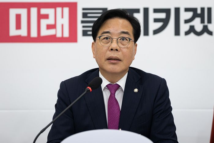 송언석 “‘통일교 게이트·민중기 특검’에 대한 특검, 반드시 도입해야”