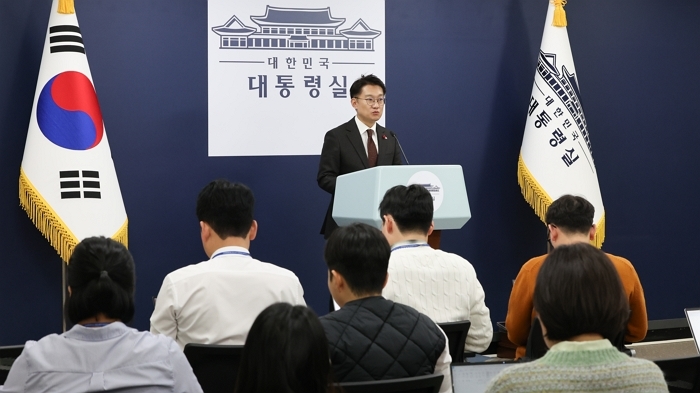 김남준 대통령실 대변인이 지난 14일 서울 용산 대통령실 청사에서 정부 부처 업무보고 관련 브리핑을 하고 있다. / 뉴스1