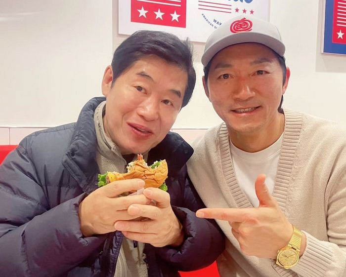 유명 셰프들 줄이어 방문... 이연복도 베어 문 ‘햄버거 맛집’ 정체