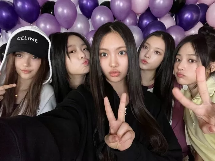 뉴진스 / X 'NewJeans_ADOR'