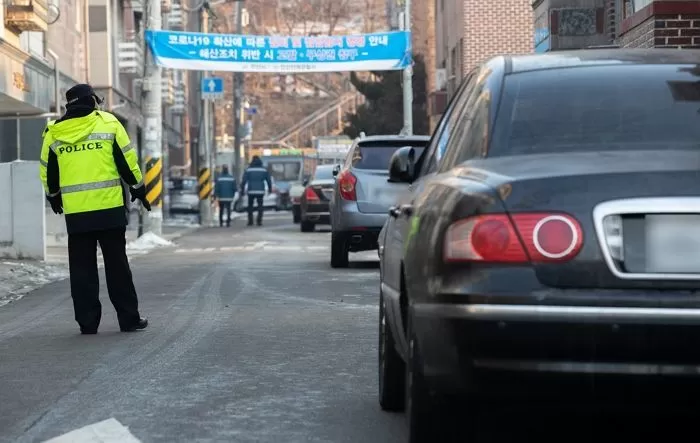 조두순 거주지 인근에서 근무 중인 경찰 / 뉴스1