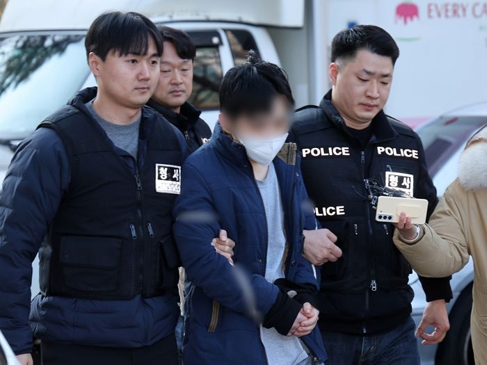 “제가 멍청해서, 죄송하다”... 둔기로 모친 때려 살해한 20대子 구속