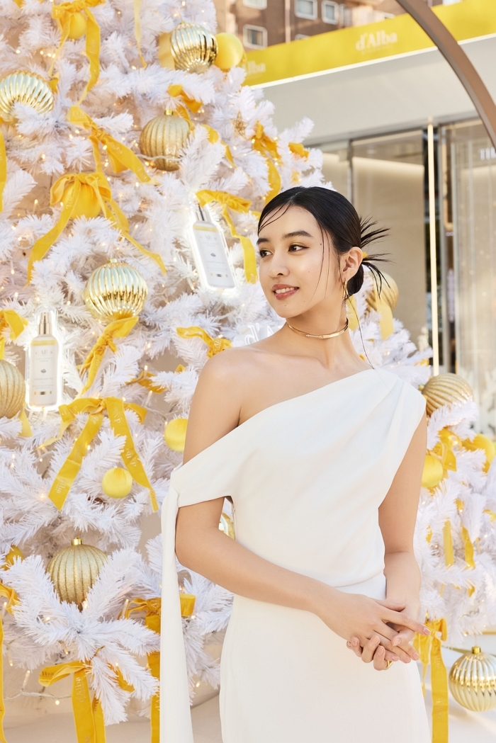 (트루컴)달바, 도쿄 오모테산도서 팝업스토어 오픈…배우 겸 모델 코키·배우 채종협 방문 눈길 (2).jpg