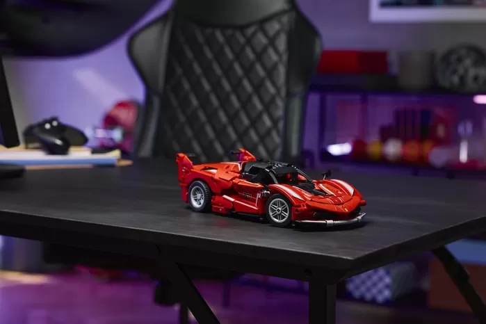 레고 테크닉 Ferrari FXX K(42212).jpg