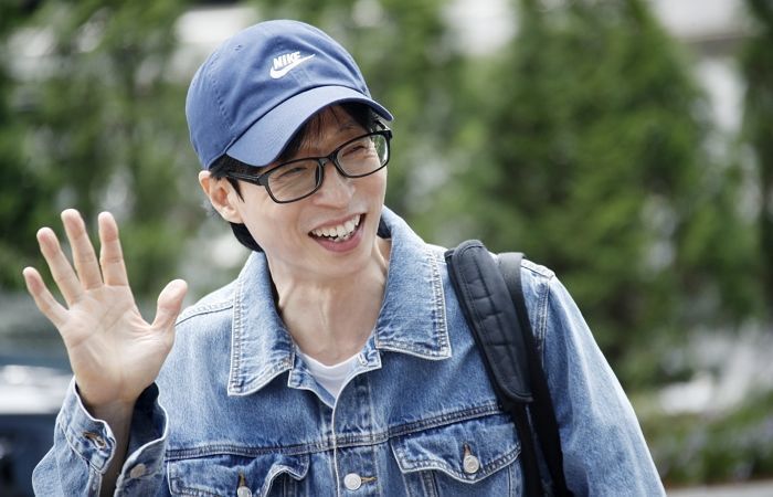 ‘국민MC’ 유재석, 14년 연속 ‘올해 빛낸 방송인’ 1위... ‘활동 중단’ 박나래도 순위권