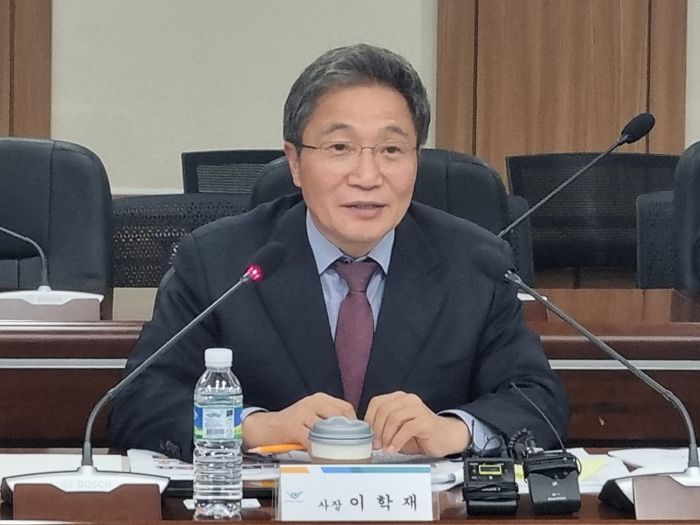 이학재, 李대통령 ‘책갈피 달러’ 지적에 또 반박... “외화 단속 법적책임 없어”