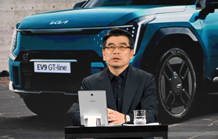 20230328_EV9 월드프리미어 온라인 미디어 컨퍼런스__!HS_송호성_!HE_ 사장.jpg