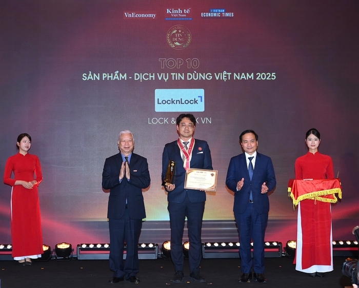 [락앤락 사진자료] 락앤락, ‘2025 베트남 소비자가 신뢰하는 50대 브랜드’ 선정.jpg