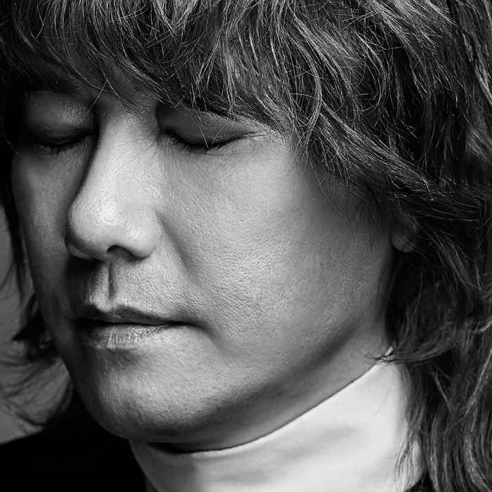 방철용군 결혼 영상관련 사죄의 말씀 올립니다.어제 결혼식에 가서 2부 축가순서에 고속도로 로망스도 신나게 부르고 재밌게 끝내고는 결혼식 신부신랑퇴장 영상을 올렸습니다.당연.jpg