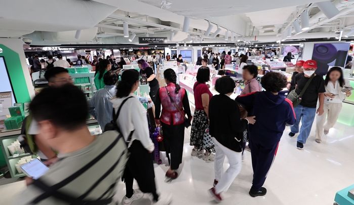 '무비자 입국' 3개월만 中 1만7700명 방문... 