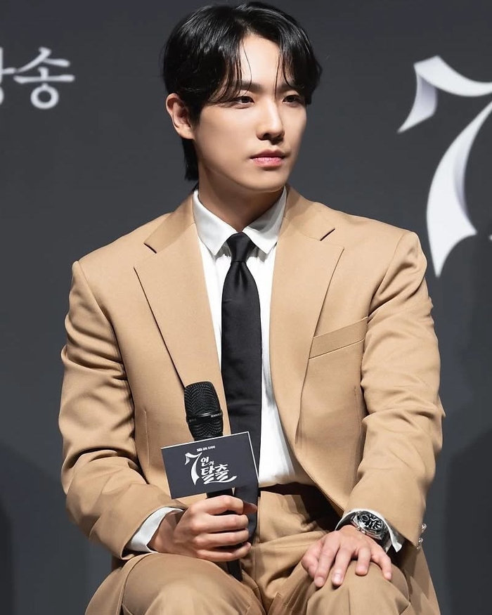 #7Escape #leejoon #이준 #7인의탈출 #hwangjungeum #uhmkijoon #leeyubi #yoonjonghoon #shineunkyung #joj.webp