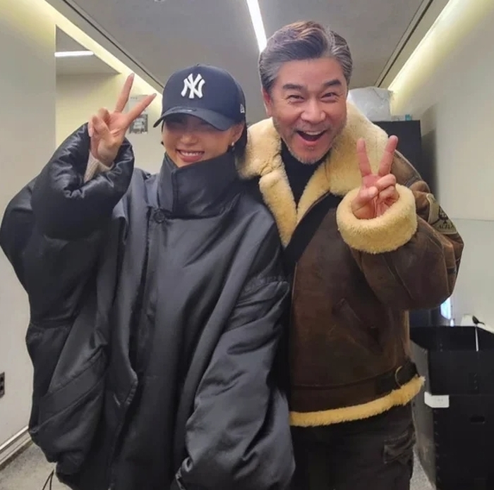 Instagram 'manikhwang'