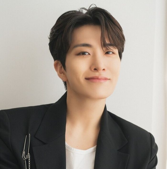 갓세븐 영재, 떠난 반려견 ‘코코’ 이름으로 유기견 보호 쉼터에 3천만원 기부