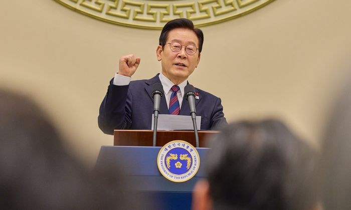 李대통령 “‘하나의 중국’ 존중 입장 변함없어... 한중 관계 실사구시로 풀 것”