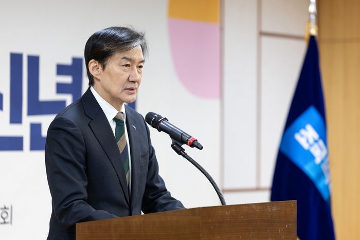 조국, 민주당 ‘공천 헌금’ 의혹 맹비난... “DJ가 곡할 일”