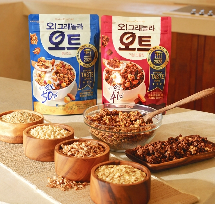 [오리온 사진자료] 2. 오리온 마켓오네이처 오!그래놀라 오트 통넛츠, 리얼초콜릿 제품 이미지..jpg