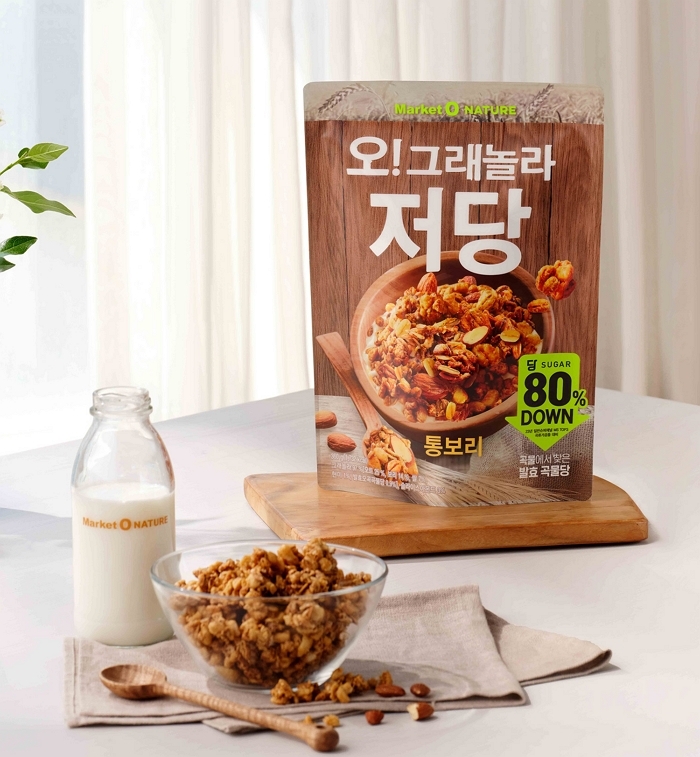 [오리온 사진자료] 1. 오리온 마켓오네이처 오!그래놀라 저당 통보리 제품 이미지..jpg