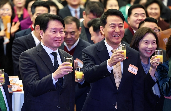 origin_건배하는오세훈시장과최태원회장.jpg