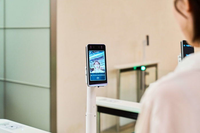 (사진3) facey 안면인식.jpg