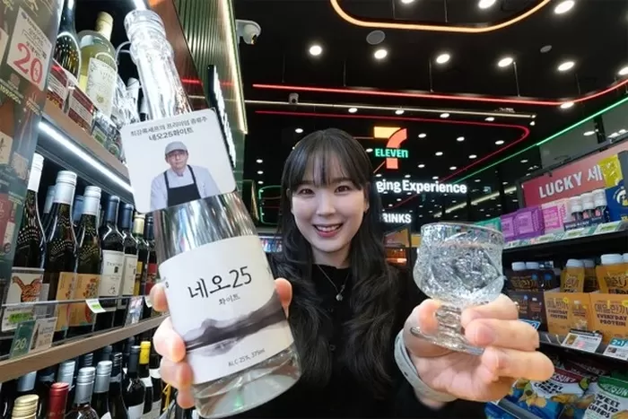 세븐일레븐, 최강록 셰프 손잡고 프리미엄 증류식 소주 도전