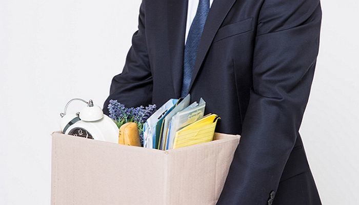 “퇴직금 다 털어도 자녀 결혼 못 시킨다”... 50대 가장들이 통장 보고 한숨 내쉬는 잔혹한 이유