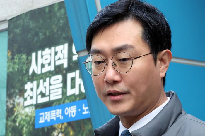 ‘성추행 의혹’ 장경태 “제출 영상, 단 3초짜리... 자신 있으면 원본 공개하라”