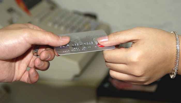 30대 여직원과 데이트하며 법인카드 '314번' 긁은 강원랜드 전 사장