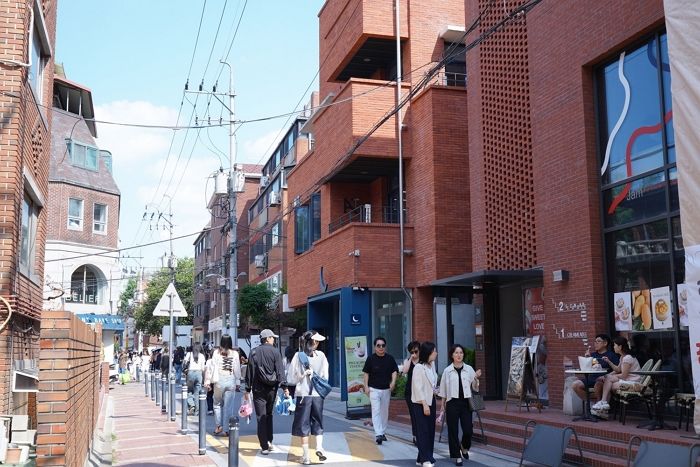 ‘팝업 성지’ 성수동, 12년 사이에 경제 가치 ‘33조’ 증가
