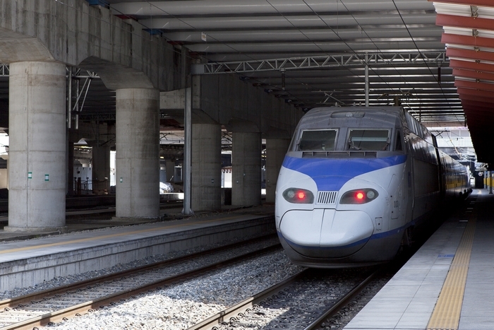 설 귀성길, 옆자리서 들려오는 ‘코골이·아이 울음소리’에서 한 방에 벗어나는 법