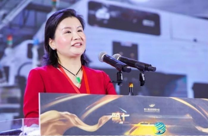 가난한 시골 소녀에서 23조 자산가로... ‘불륜 루머’ 극복한 中 여성기업인의 성공 비결