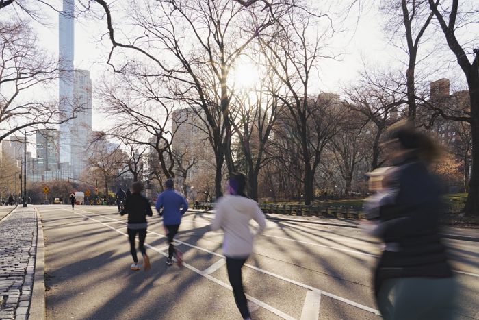 “몸은 개운한데 피부는 피곤?”... 찬바람 뚫고 달리는 겨울 러너들이 놓친 ‘이것’