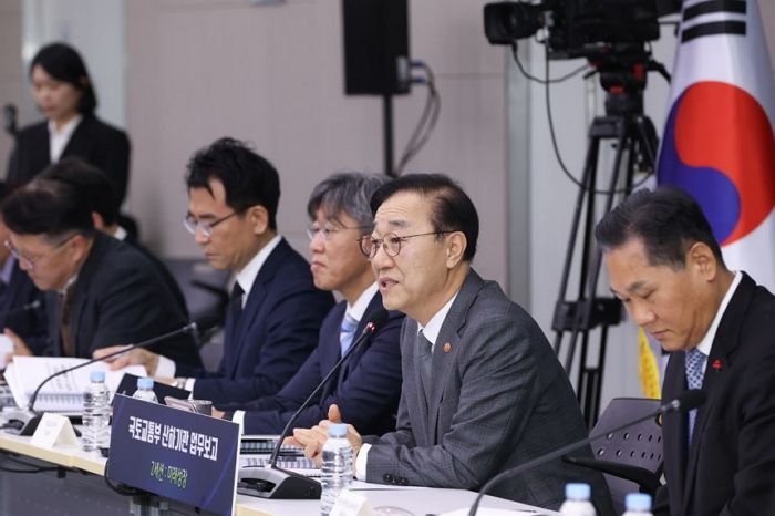 국토장관 “3월부터 KTX·SRT 운영 통합... 국민 편익 우선으로 할 것”