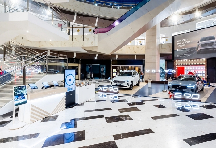 사진자료1_볼보 IFC몰 팝업스토어.jpg