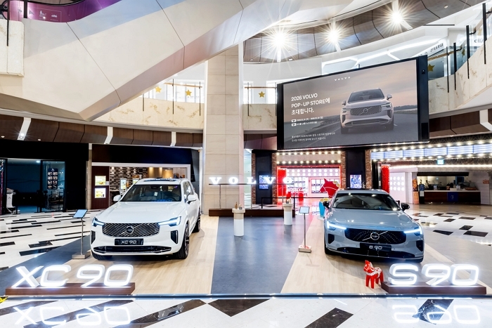 사진자료2_볼보 IFC몰 팝업스토어.jpg