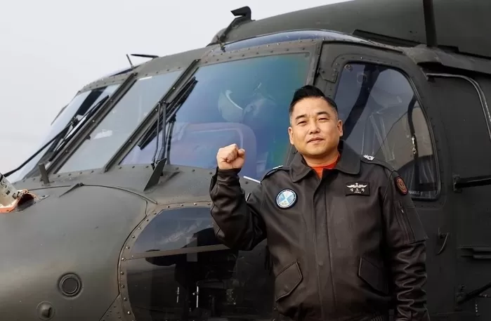 육군항공사령부 제70항공정비대대 정오복 소령. 육군항공사령부 제공