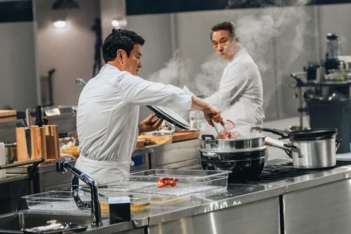 ‘흑백요리사2’ 랍스터 산 채 조리 논란... “자연스러운 과정 vs 불필요한 고통”