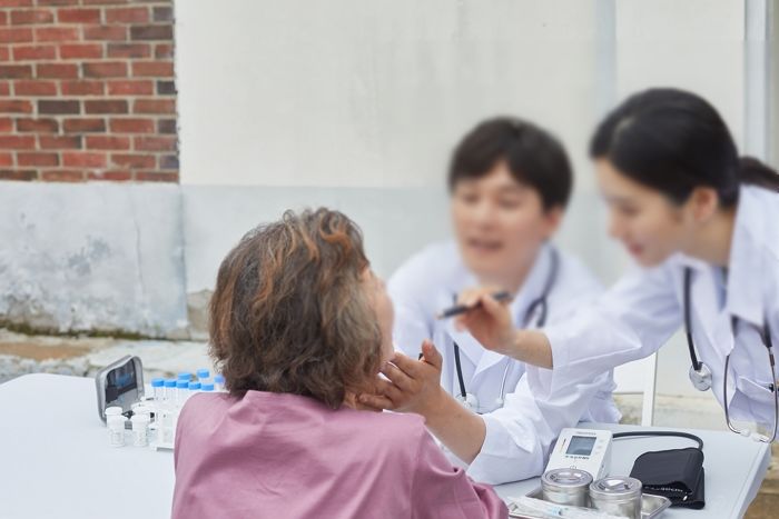 “부모님 모시고 병원가자”... 올해부터 ‘이것’ 진료비 0원