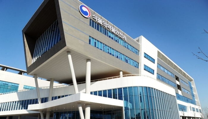 “백지장도 맞들면 낫다”... 식약처, K-푸드 안전인증 부담 완화 위해 산업부와 맞손