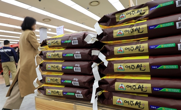 “밥심은 어디로”... 2025년 쌀 소비 또 ‘최저’