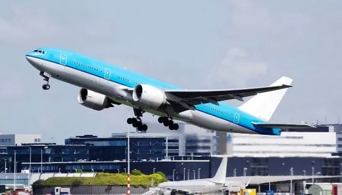 인천공항 역대급 기록 경신... 연간 여객 7400만 명 돌파하며 개항 이래 최대 실적 찍었다