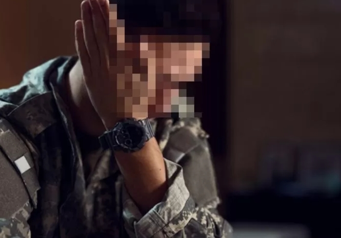 군 복무 중 근무교대 안 하고 ‘꿀잠’, 후임 폭행까지... 법원은 선처
