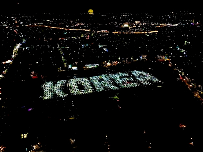 01. 테슬라 K-라이트쇼 현장 사진.jpg