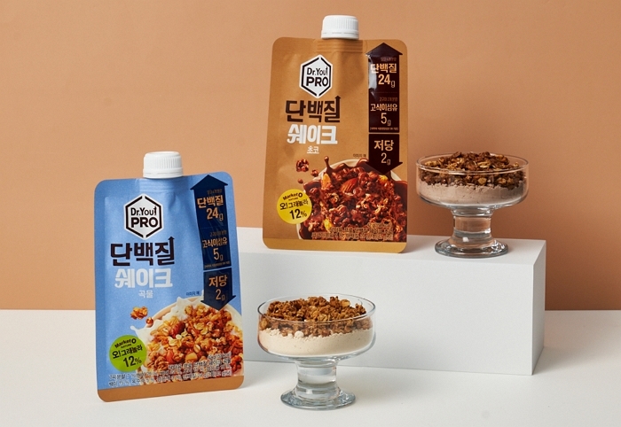 “내 손 안의 고단백 저당 한끼” 오리온, 유튜버 히밥과 ‘닥터유PRO 단백질쉐이크’ 출시