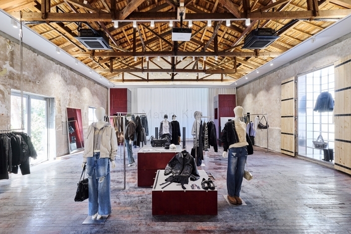 [이미지2] 마뗑킴 성수 플래그십 스토어 전경.jpg