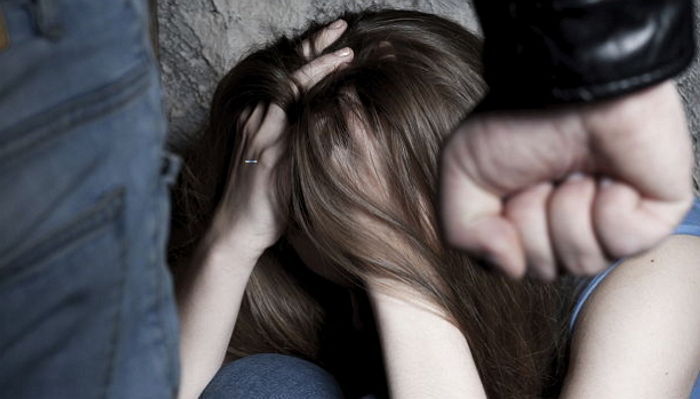 “왜 옷 예쁘게 입었냐”... 지적장애 여친 무차별 폭행한 20대男 집유